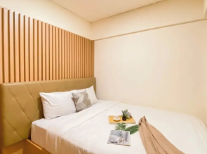 Cozy And Minimalist 1Br With Working Room Meikarta Apartment