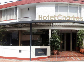 Charlies Place Hotel & Spa