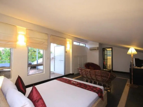 Frangipani Villa-90s Hotel