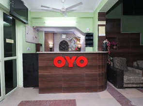 OYO Flagship 23686 UR Guest House