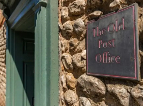 Host Stay The Old Post Office in Docking