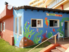On Hotels Oceanfront - Adults Only