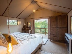 Vuyani River Lodge
