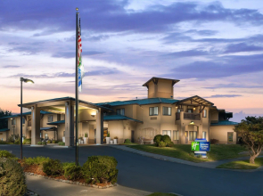Holiday Inn Express Arcata / Eureka - Airport Area by IHG