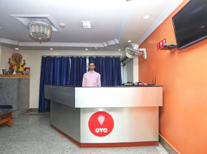 OYO Flagship 29035 Hotel Harisons Continental