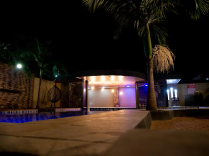 Cheerful and luxurious 4 bedroom villa with a pool.