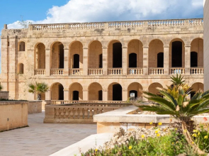 Harbour Views Gozitan Villa + Shared Pool