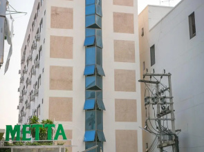 Grand Leo Hotel