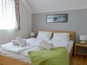 Alpine Chalet Lisa Top 7 by AA Holiday Homes