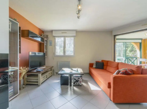 Appartement lumineux avec loggia