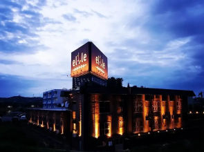 HOTEL elLle - Adults Only