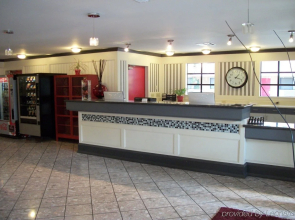 Camino Inn & Suites