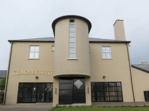 Kilmorey Arms Hotel