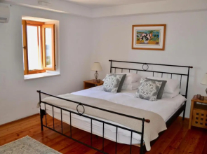 Restored 350 year old Villa, stunning views, idyllic location, large pool