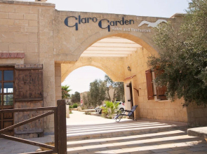 Glaro Garden Hotel