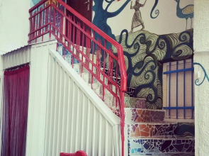 Sirma's Studio - Artsy Quiet 1-Bdrm in the Prime Center of Skopje