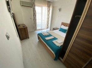 Reis Beach Hotel&Restaurant