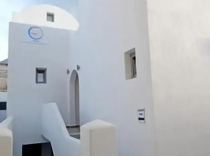 Aegean Studios Perissa