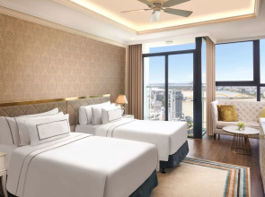 Melia Vinpearl Danang Riverfront