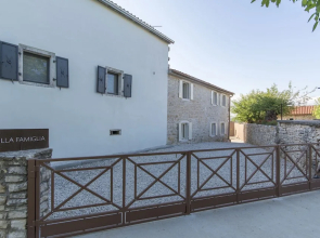 Villa Famiglia