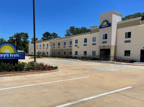 Days Inn by Wyndham Zachary LA