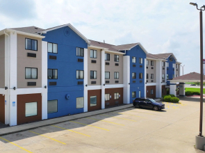 Quality Inn & Suites Caseyville - St. Louis