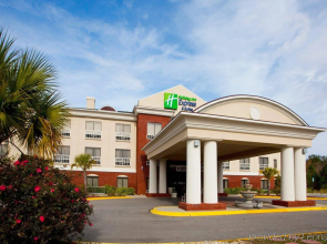 Holiday Inn Express Hotel & Suites Quincy I-10 by IHG