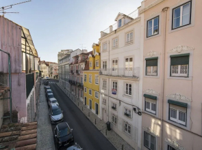 Traditional Duplex Terrace Principe Real