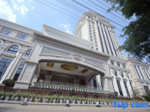 Kunlun Hotel Zhongxin Street