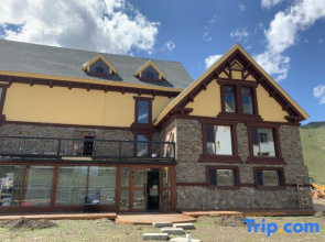 Kanas Mumaren Mountain Villa