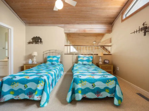 Relax And Unwind In This Terrific Oceanfront Villa With Spectacular Views 4 Bedroom Villa by Peace Vacations
