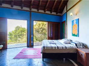 Pineapples Ubatuba | Mansion overlooking the sea