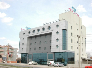Hotel Palm City Akhisar