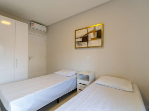 Elegante Apartamento no Centro de Bombinhas, 200m da Praia