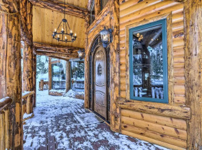 Delightful Cabin Vacation Rental w/ Fire Pit!