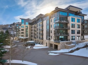 Luxe 2 Bedroom Ski In, Ski Out Residence in Snowmass Base Village