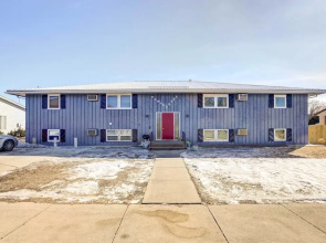 Pierre Vacation Rental - 9 Mi to Oahe Dam!
