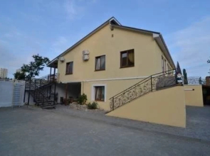 Guest House Neptun Near River