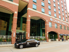 DoubleTree by Hilton Rochester Mayo Clinic Area