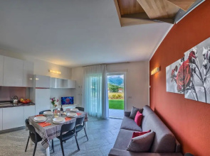 Rainbow Holiday Apartments Lake Como