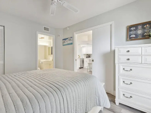 Ocean Walk 506