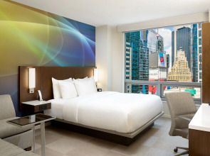 LUMA Hotel Times Square