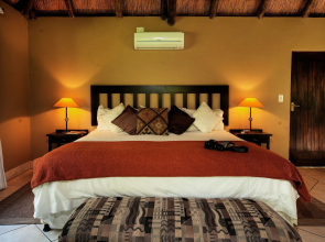 Royal Tree Lodge