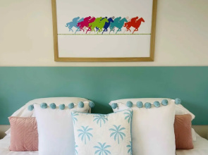 Botanic Racecourse Apartments
