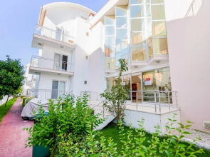 Comfy Flat With Shared Pool in Belek