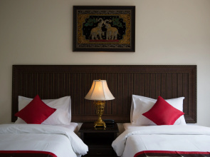 True Siam Rangnam Hotel