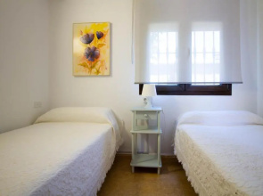 Apartamentos Turisticos Trajano