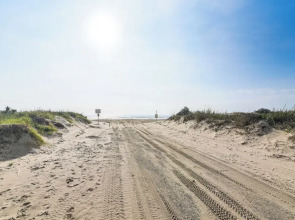 'the Beach House' Bolivar Peninsula Family Getaway