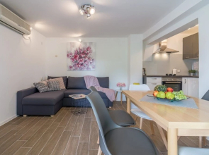 Sandra - 150 Meters From the Beach - A1
