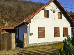 Casa Sasca Montana
